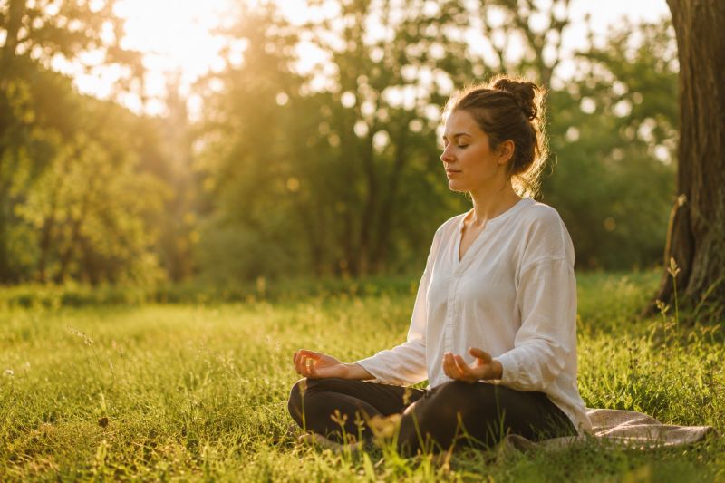 Přírodní esence — Meditace a ztišení